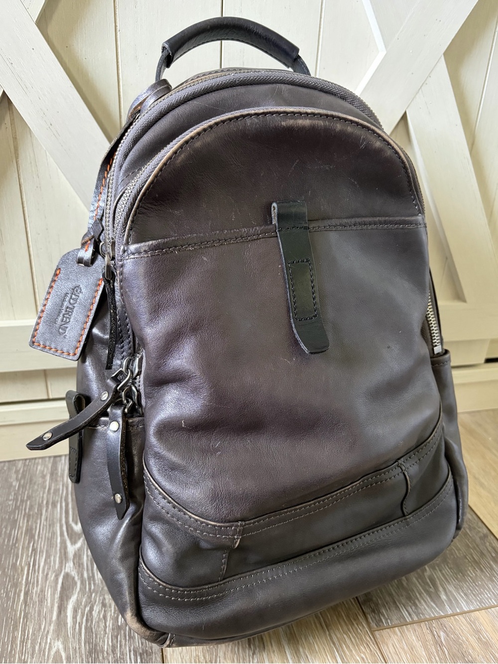 Old Trend Sun Wing Genuine Leather Backpack